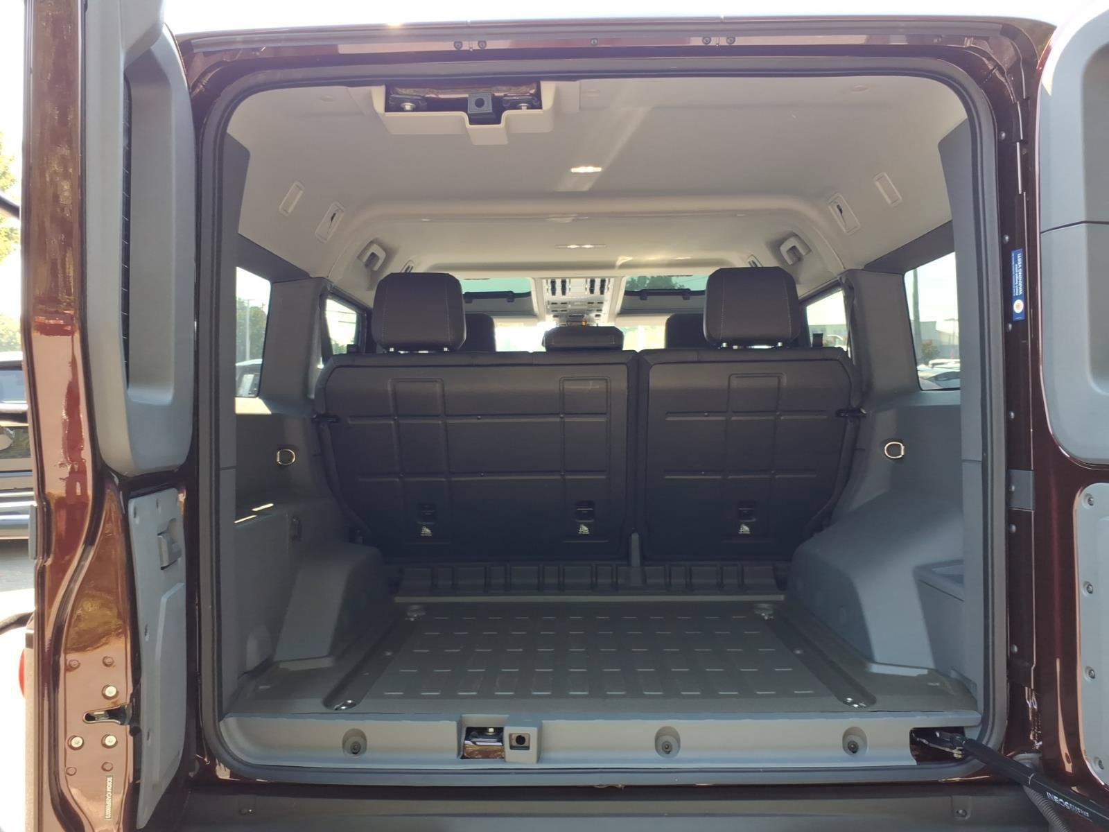 Used 2025 INEOS Grenadier Station Wagon AWD/4WD image 29