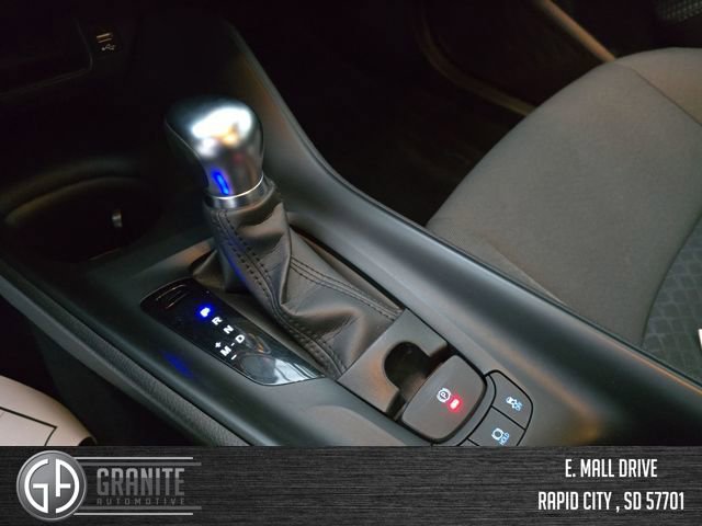 Used 2022 Toyota C-HR XLE image 23