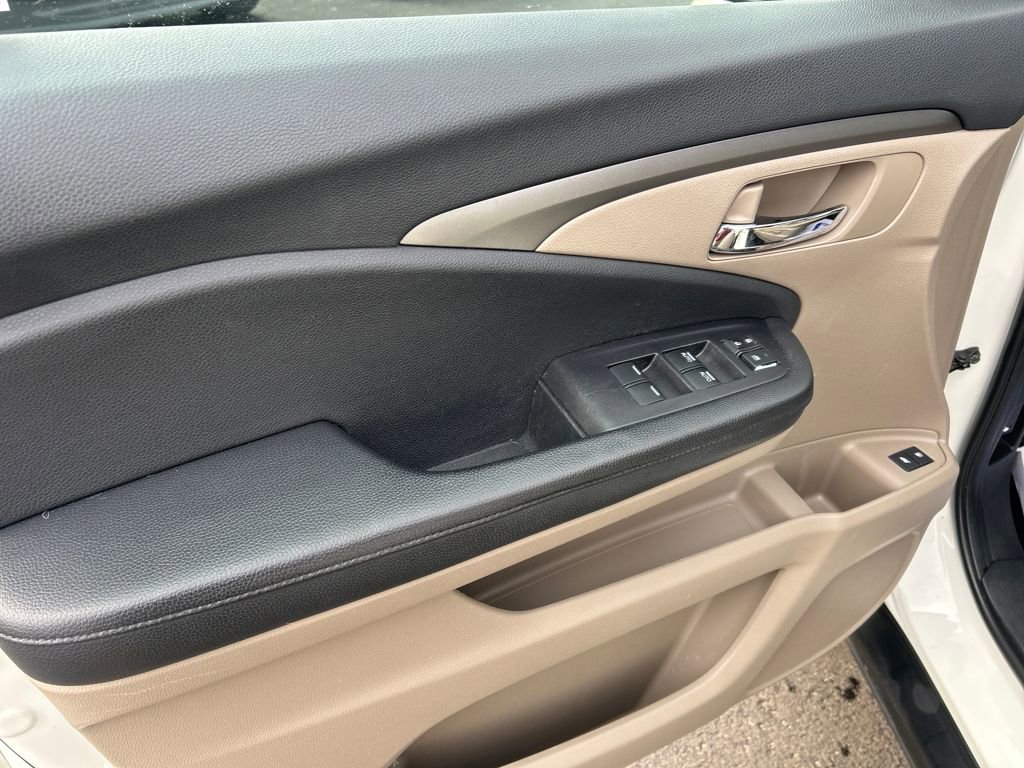 Used 2018 Honda Pilot EX-L image 11