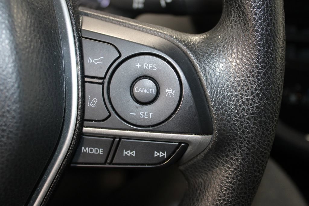 Used 2024 Toyota Camry LE image 21