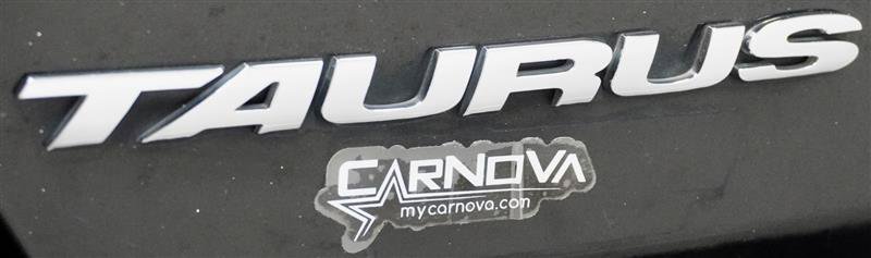 Used 2016 Ford Taurus Limited FWD image 41