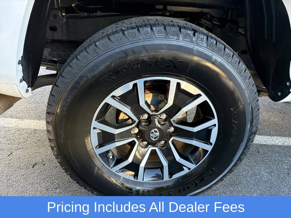 Used 2020 Toyota Tacoma TRD Sport w/ Technology Package AWD/4WD image 27