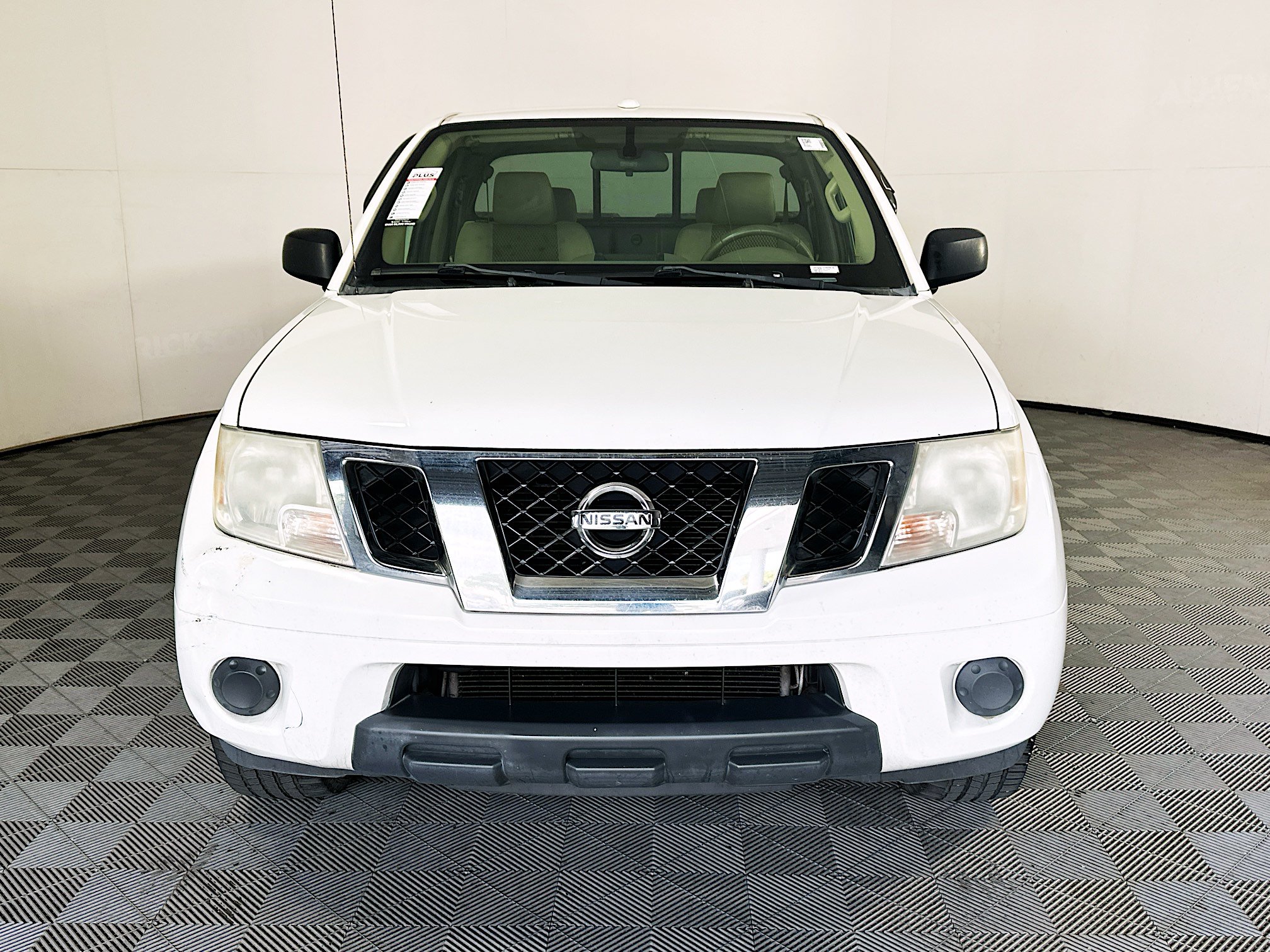 Used 2014 Nissan Frontier SV RWD image 8