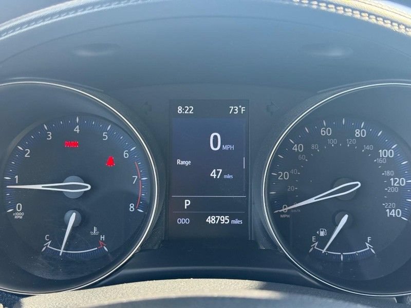 Used 2021 Toyota C-HR LE FWD image 22