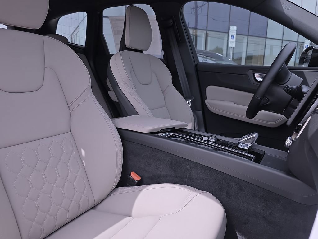New 2026 Volvo XC60 B5 Plus w/ Protection Package Premier image 10