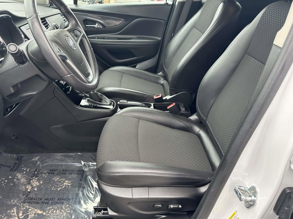 Used 2022 Buick Encore Preferred w/ Safety Package image 18