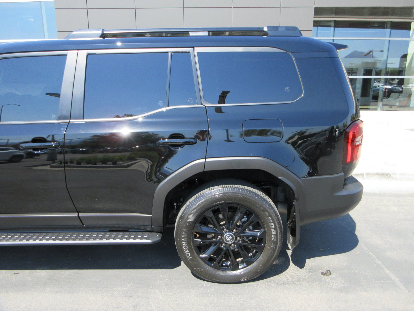 Used 2025 Toyota Land Cruiser w/ Premium Package AWD/4WD image 4