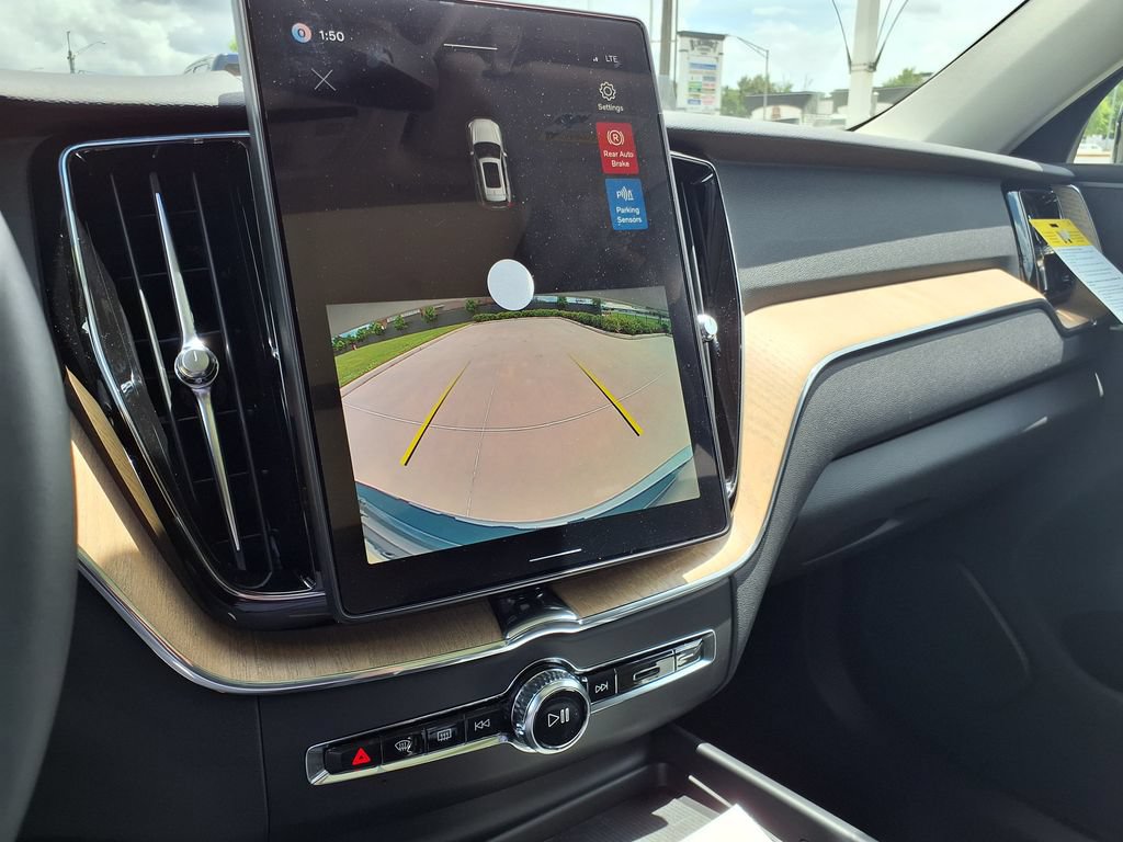 New 2026 Volvo XC60 B5 Core AWD/4WD image 27