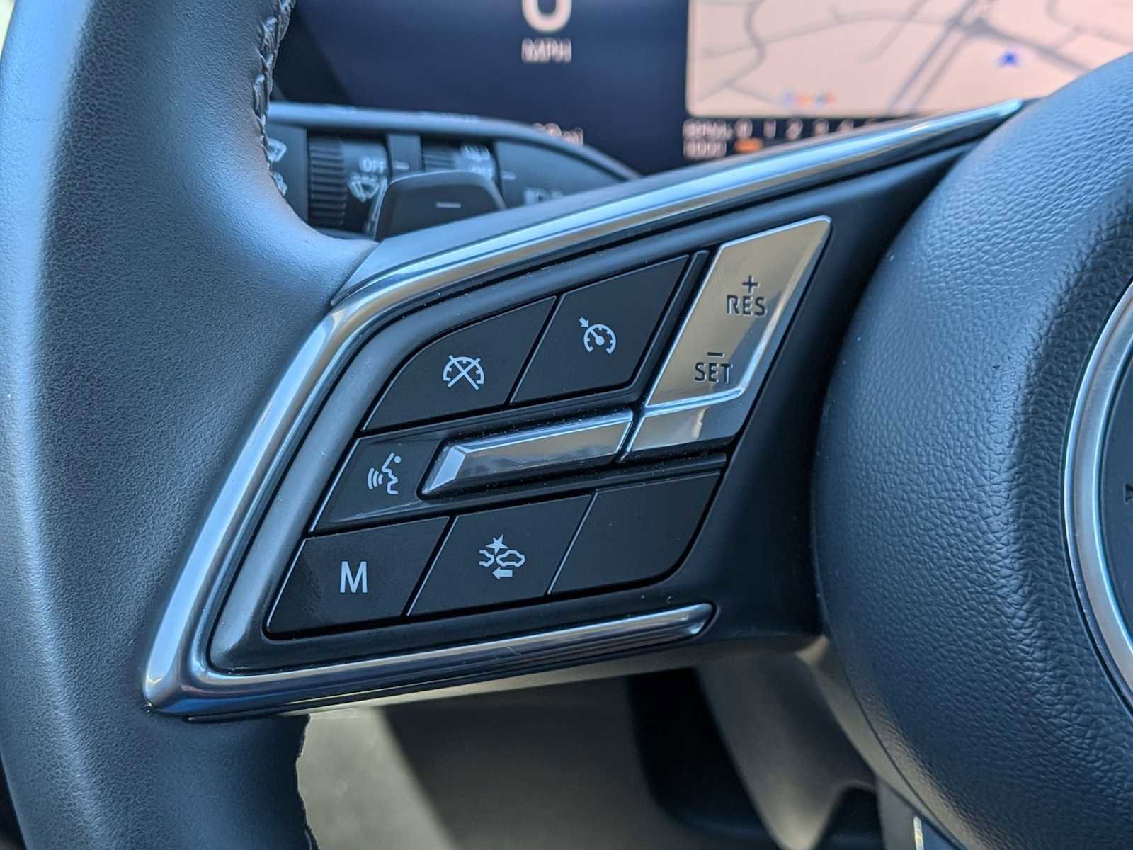 Used 2025 Buick Envision Preferred AWD/4WD image 23
