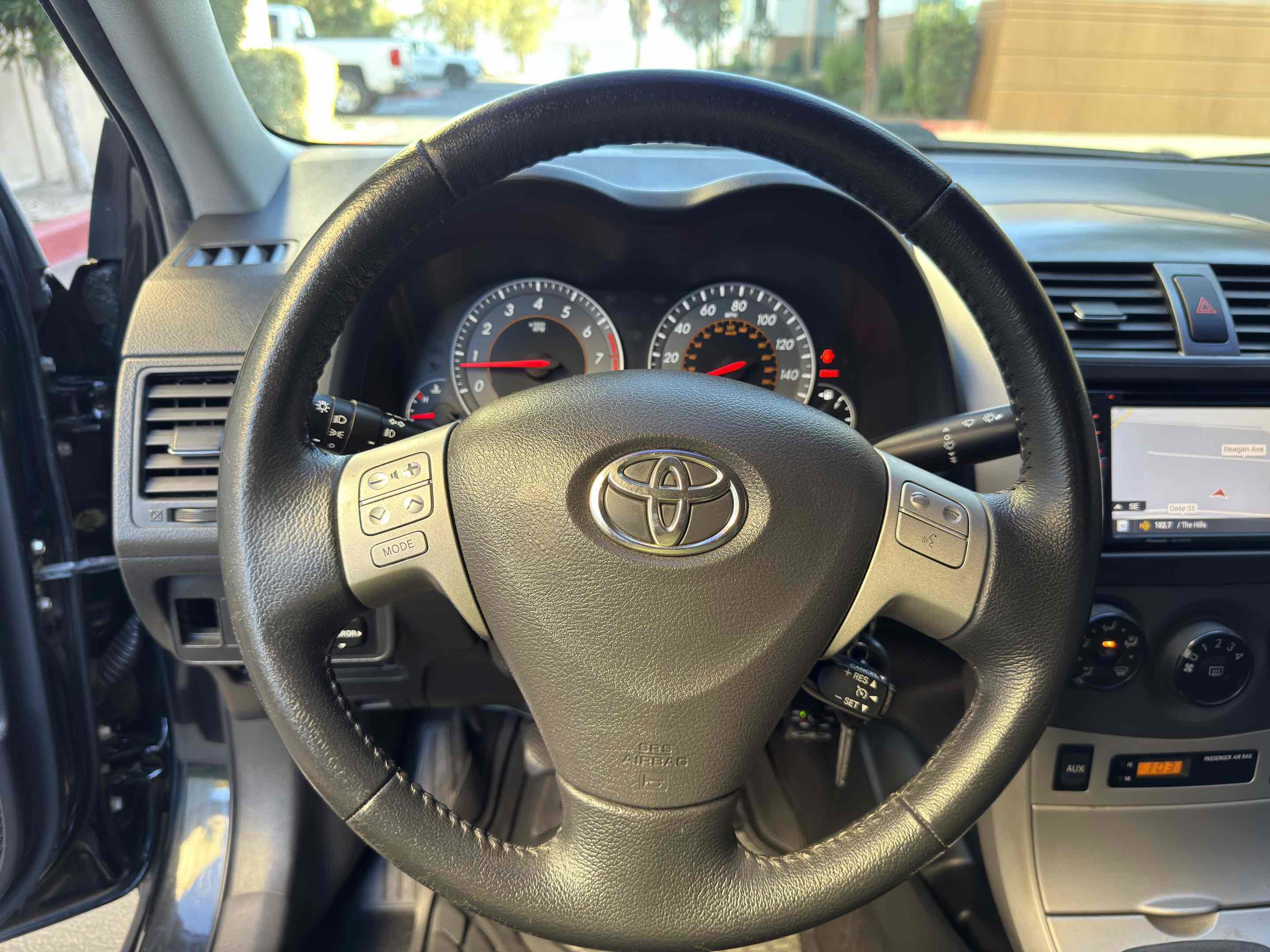 Used 2010 Toyota Corolla XRS image 35