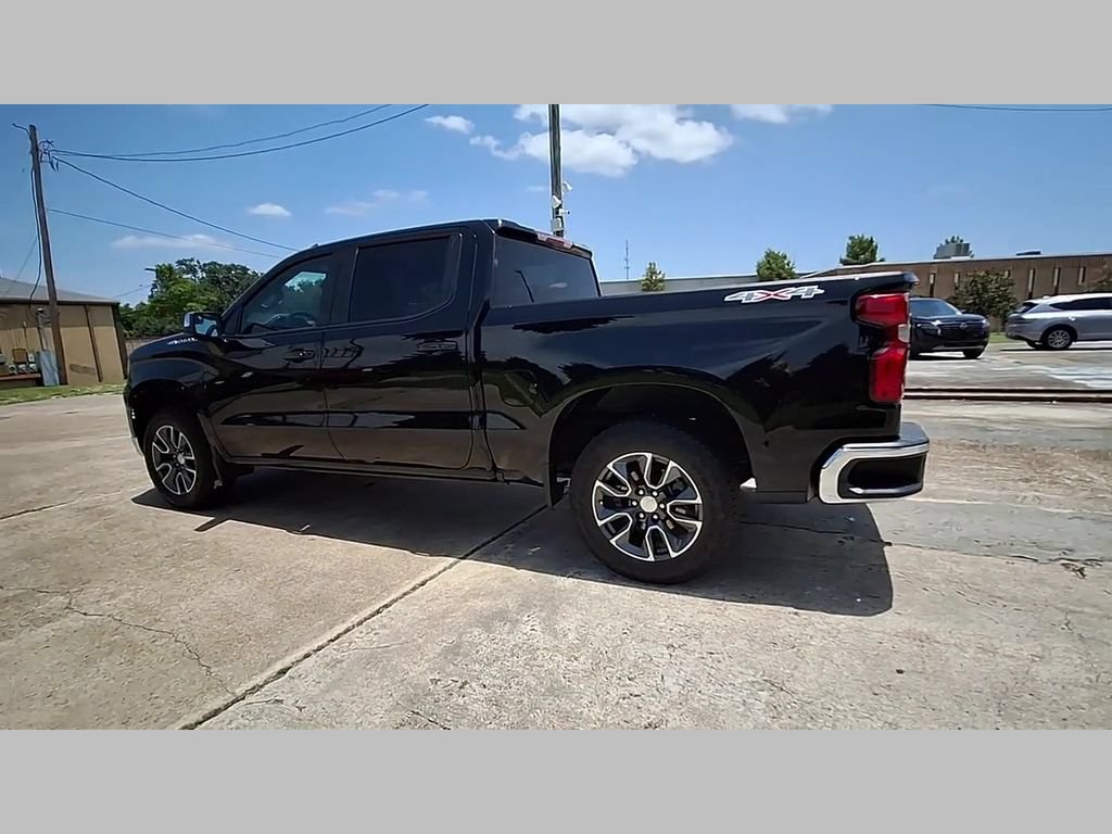 Used 2023 Chevrolet Silverado 1500 LT AWD/4WD image 45