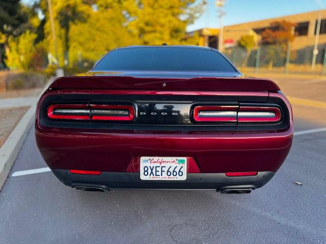 Used 2019 Dodge Challenger R/T w/ Driver Convenience Group RWD image 19