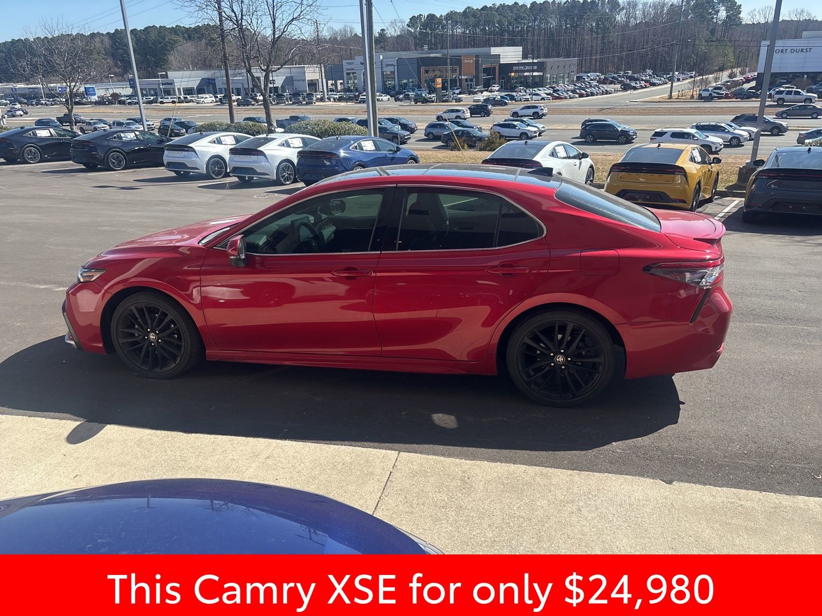 Used 2022 Toyota Camry XSE image 21