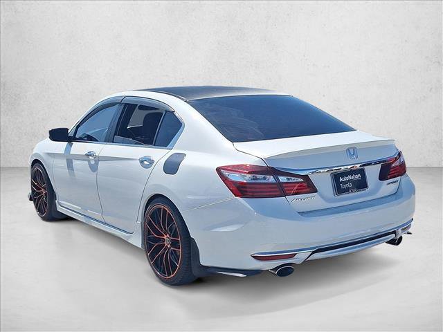 Used 2017 Honda Accord Sport image 7