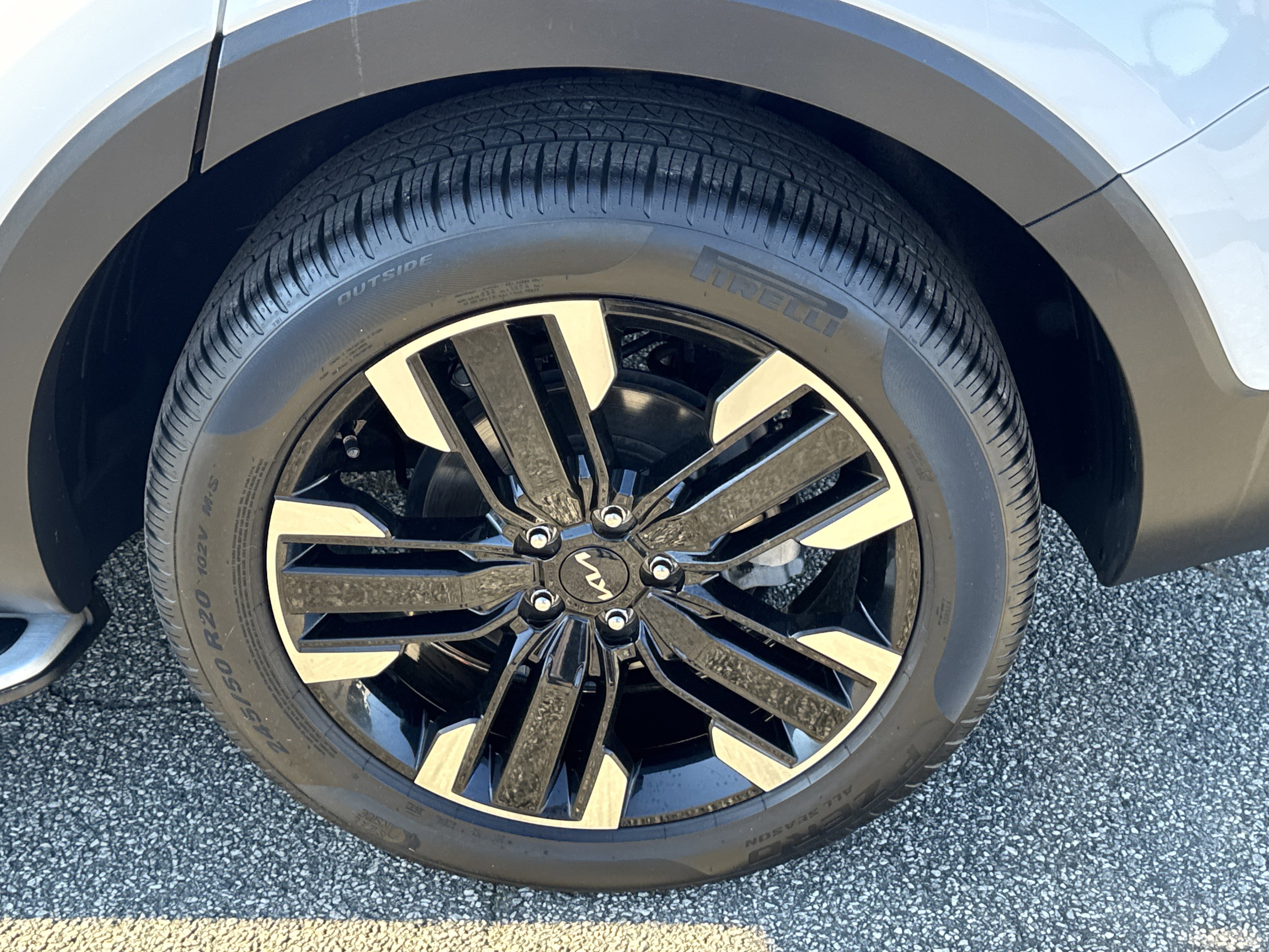 Certified 2023 Kia Telluride SX image 19