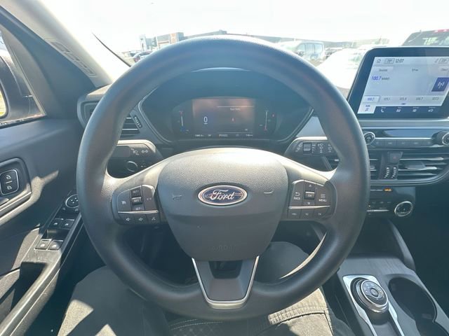Used 2025 Ford Escape Active AWD/4WD image 16