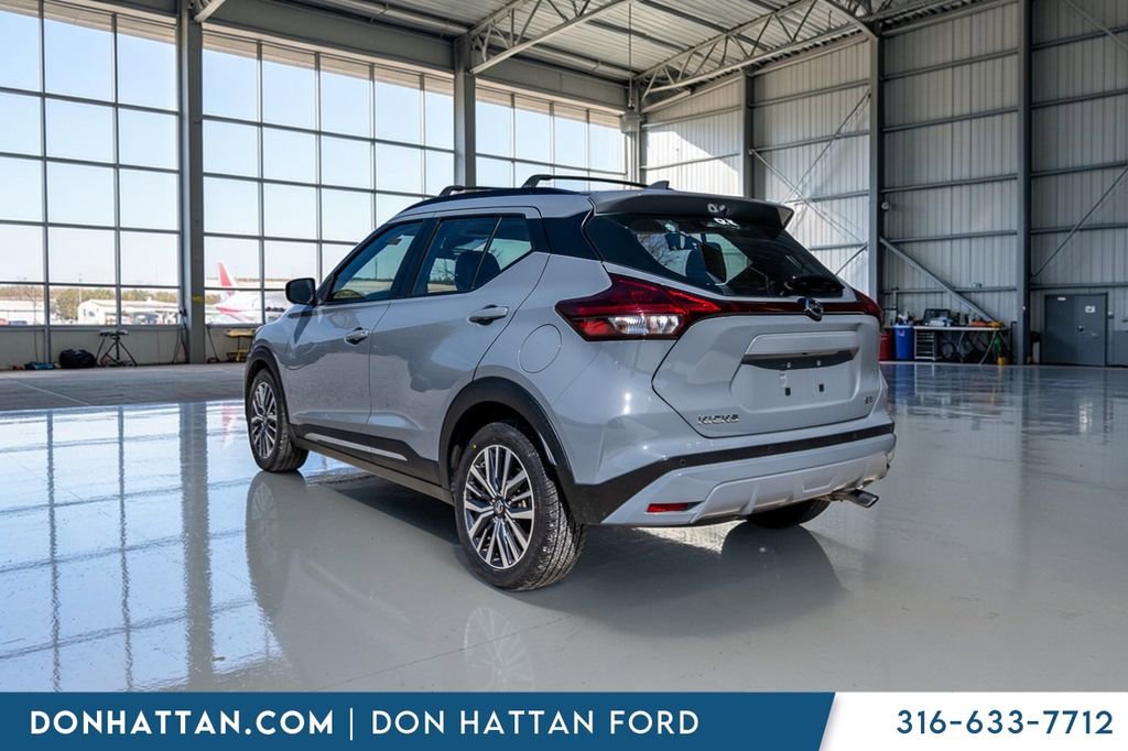 Used 2021 Nissan Kicks SR w/ SR Premium Package image 23