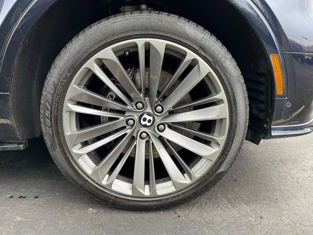 Used 2021 Bentley Bentayga Speed image 40