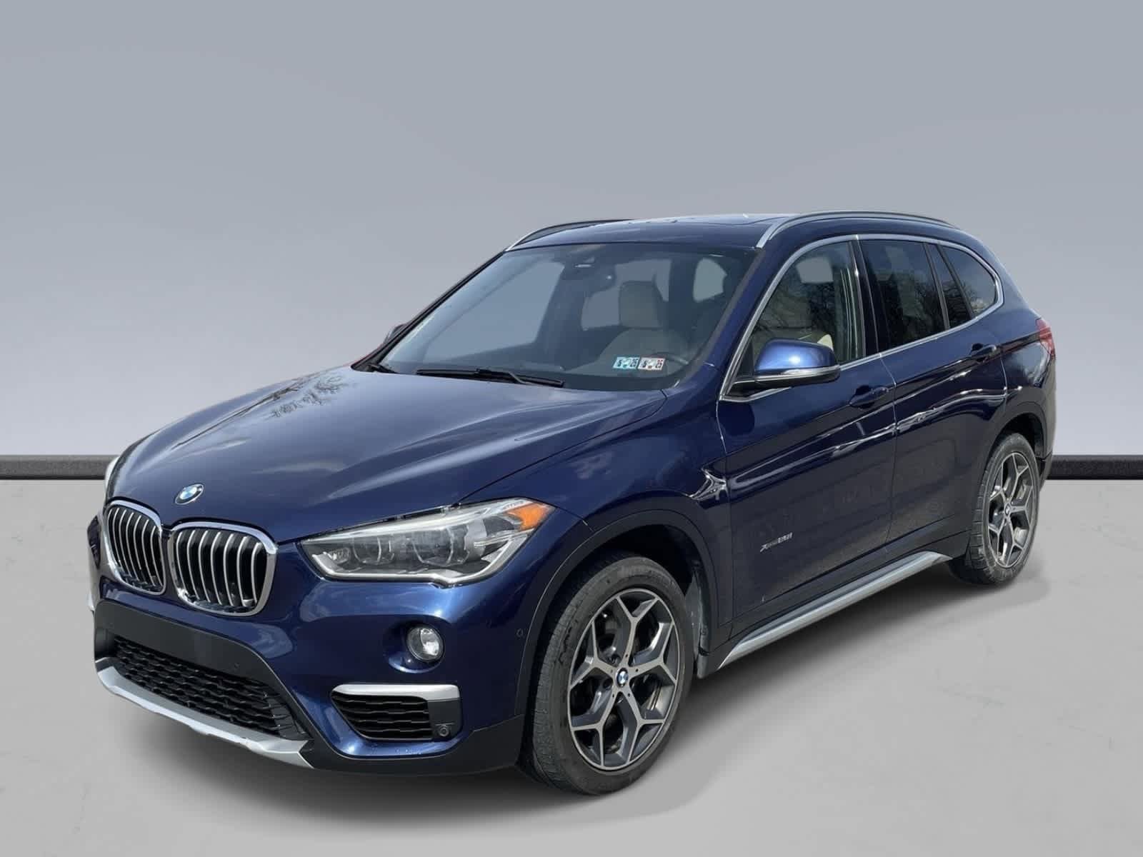 Used 2017 BMW X1 xDrive28i image 1