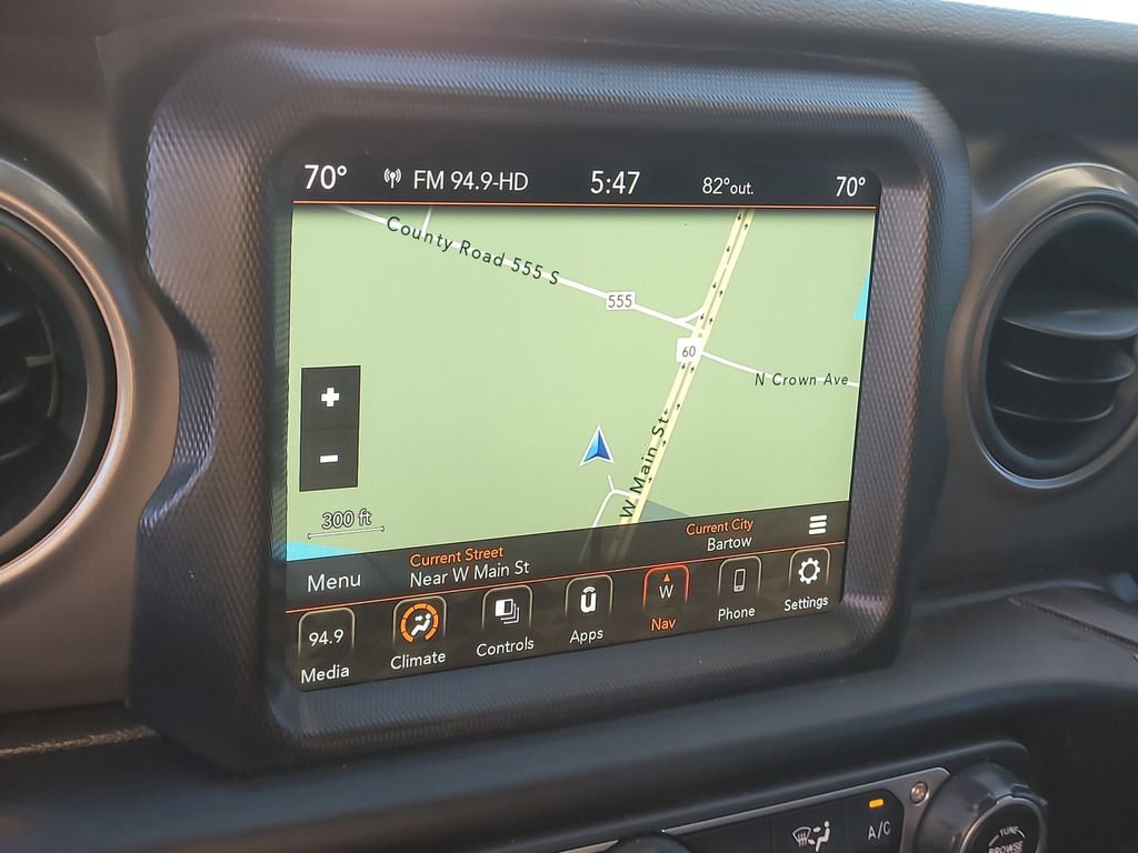 Used 2023 Jeep Wrangler Sport S image 19