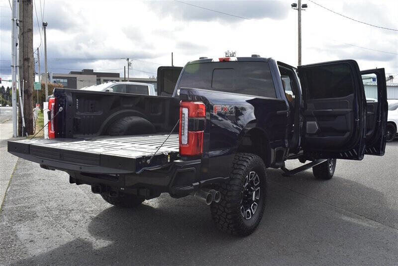 Used 2024 Ford F350 Platinum image 35