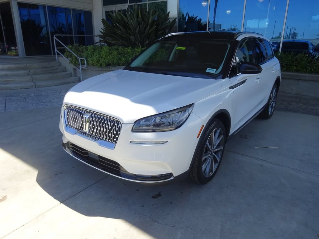 Used 2020 Lincoln Corsair Reserve w/ Beyond Blue Interior Package FWD image 3