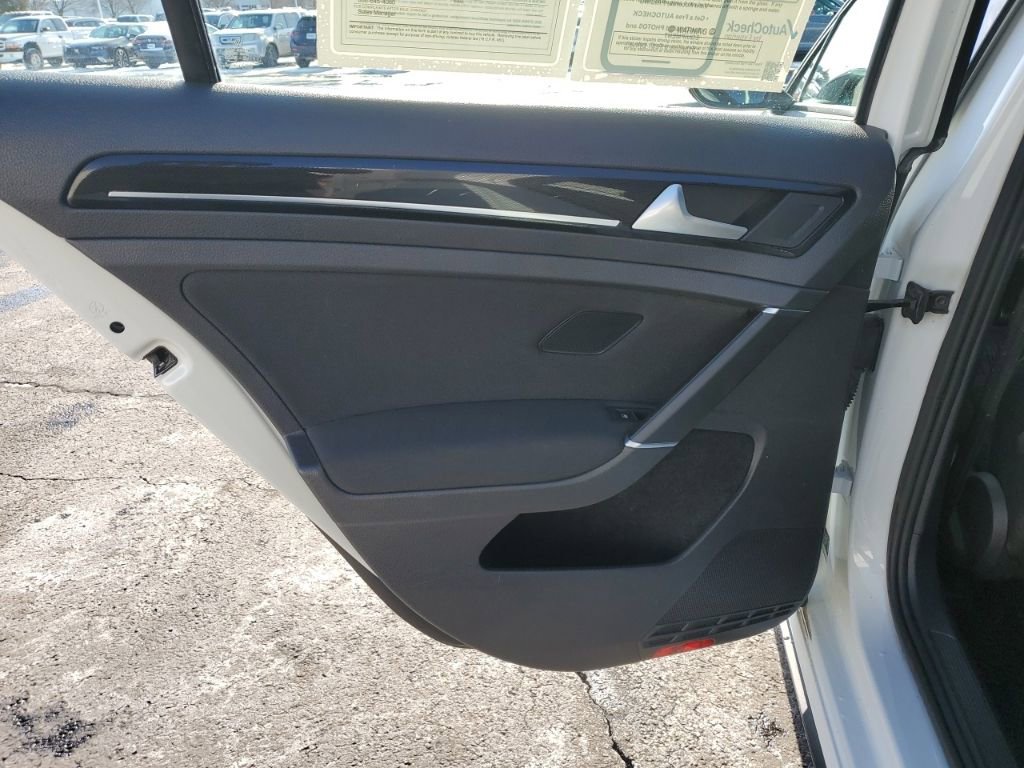 Used 2016 Volkswagen GTI S image 32