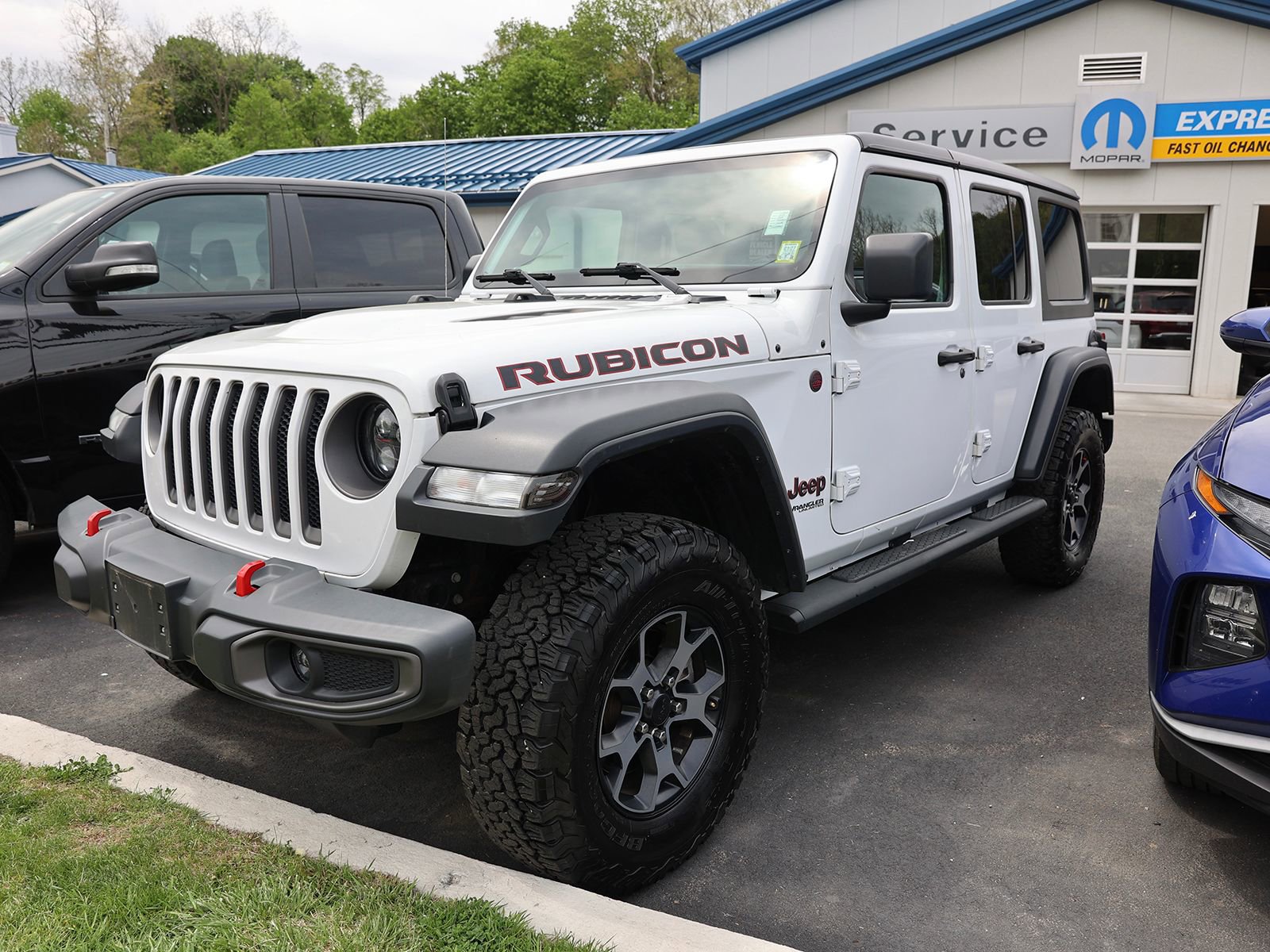 Used 2018 Jeep Wrangler Unlimited Rubicon w/ Dual Top Group AWD/4WD image 3