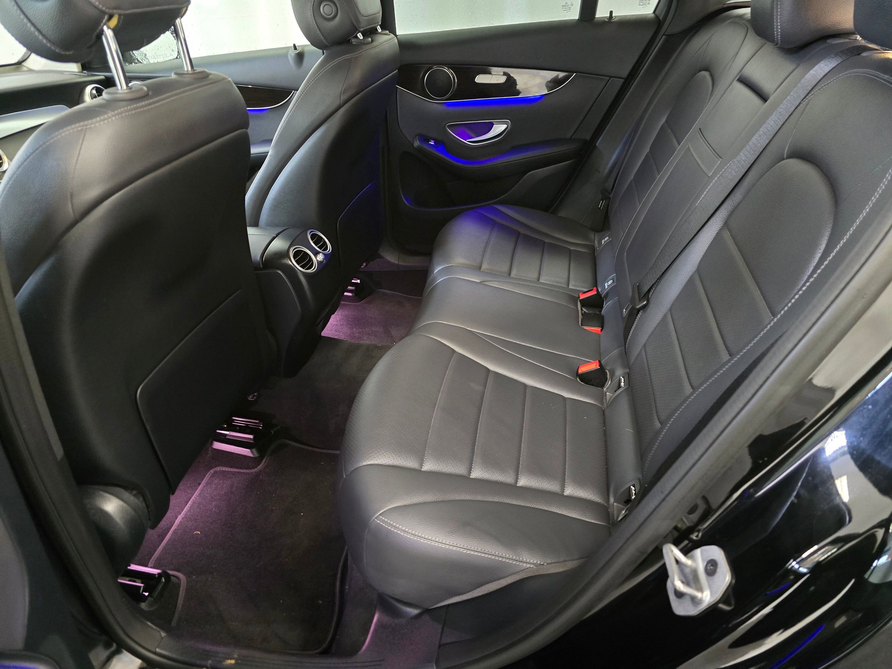 Used 2022 Mercedes-Benz GLC 300 4MATIC image 18