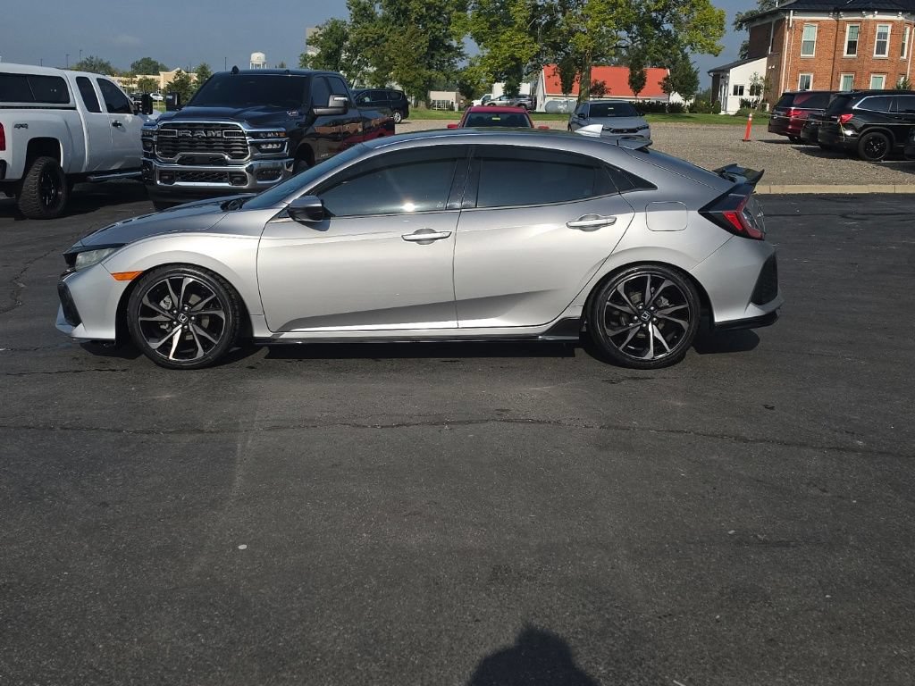 Used 2018 Honda Civic Sport image 4