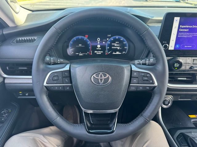 Used 2024 Toyota Grand Highlander Limited image 22