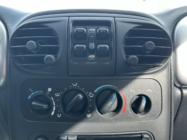 Used 2004 Chrysler PT Cruiser FWD image 25