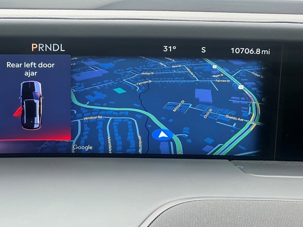 Used 2025 Lincoln Nautilus Premier w/ Equipment Group 102A image 26