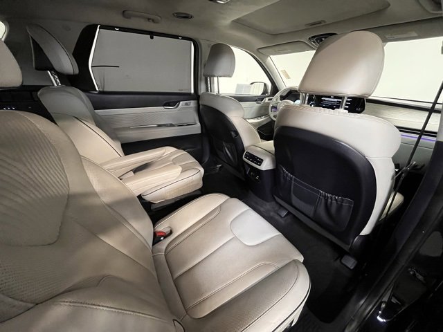 Used 2023 Hyundai Palisade Calligraphy image 12