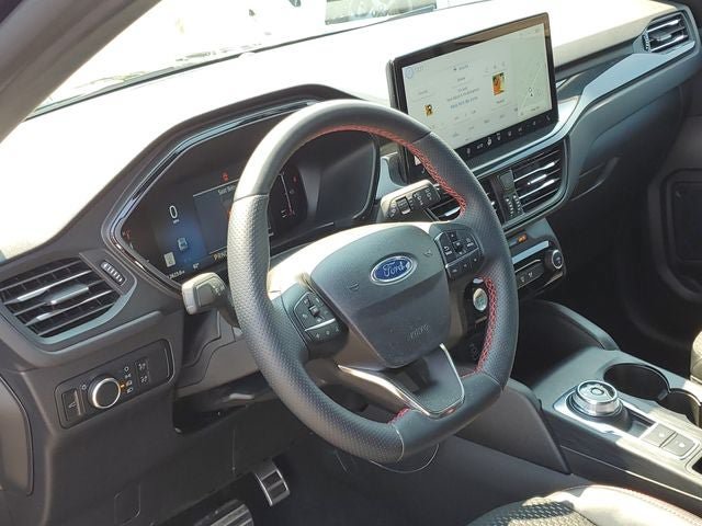Used 2024 Ford Escape ST-Line w/ Tech Pack #1 AWD/4WD image 7