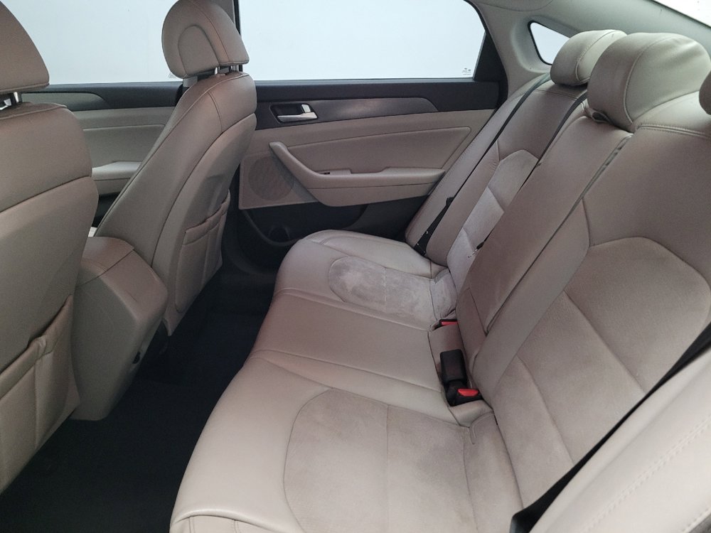 Used 2015 Hyundai Sonata Sport w/ Option Group 03 FWD image 18