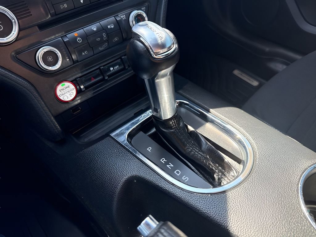 Used 2017 Ford Mustang GT RWD image 14