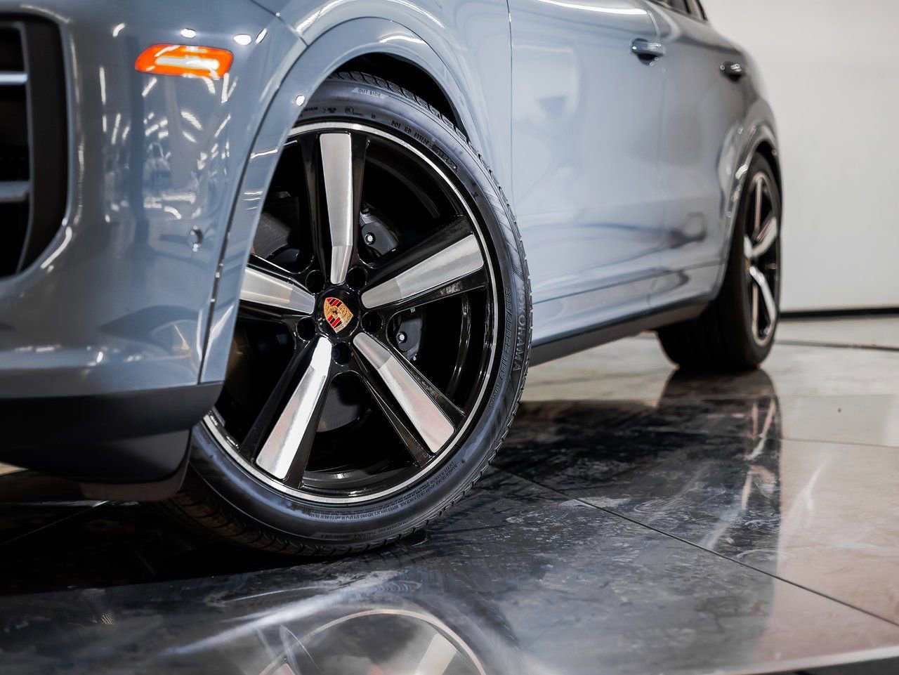 New 2026 Porsche Cayenne Coupe AWD/4WD image 11