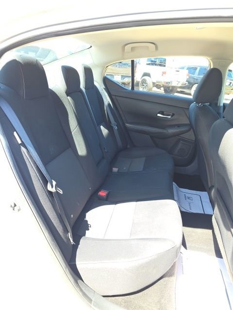 Used 2022 Nissan Sentra SV image 10