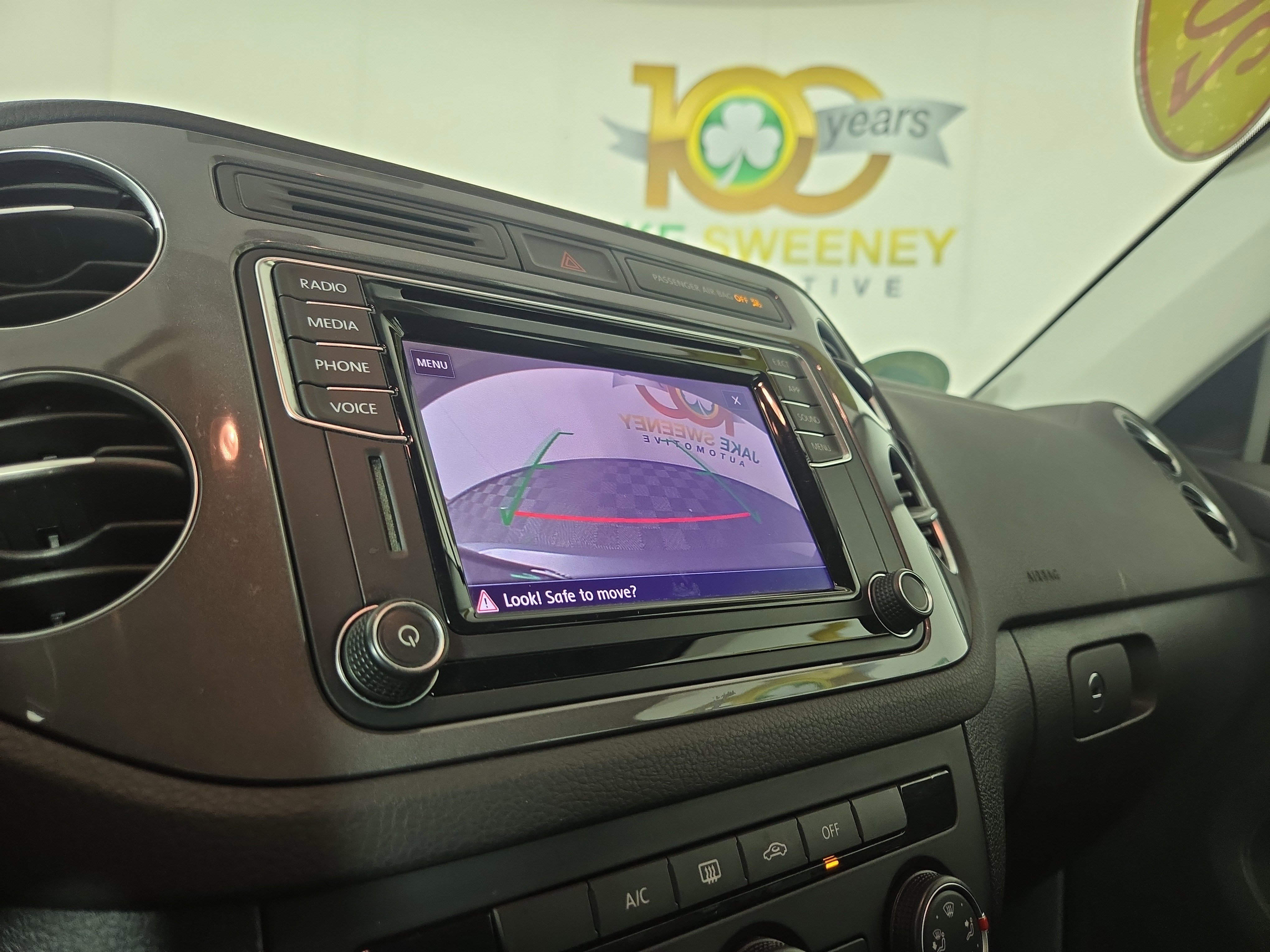 Used 2017 Volkswagen Tiguan Limited w/ Premium Package image 20