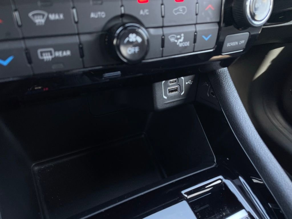 Used 2024 Jeep Compass Limited AWD/4WD image 18