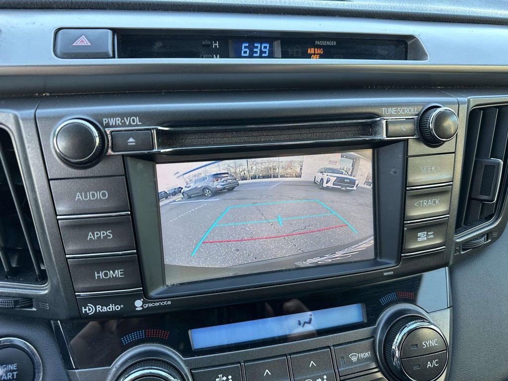 Used 2015 Toyota RAV4 Limited image 30