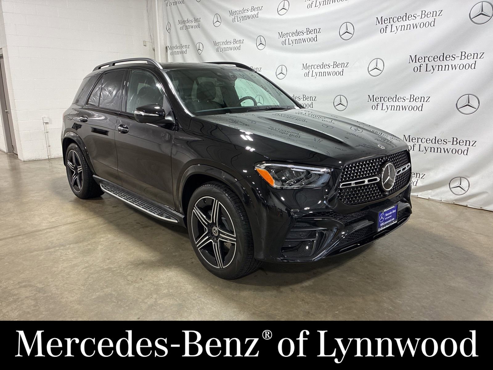 Used 2026 Mercedes-Benz GLE 580 4MATIC image 1