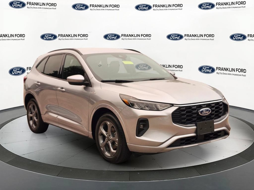 Used 2023 Ford Escape ST-Line Select AWD/4WD image 7