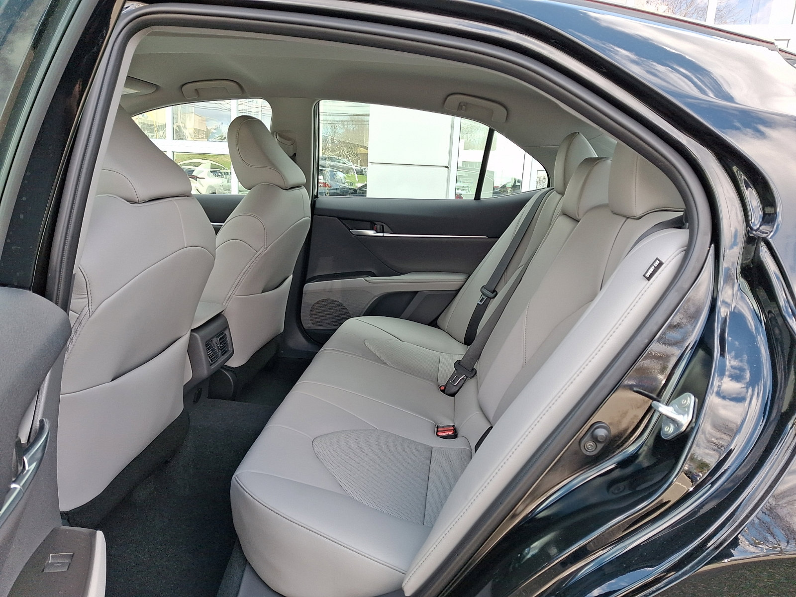 Certified 2024 Toyota Camry XLE w/ Navigation Package image 10