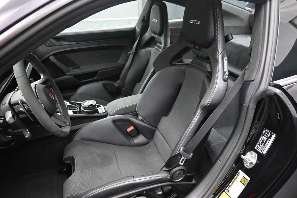 Certified 2026 Porsche 911 GT3 w/ Chrono Package RWD image 10