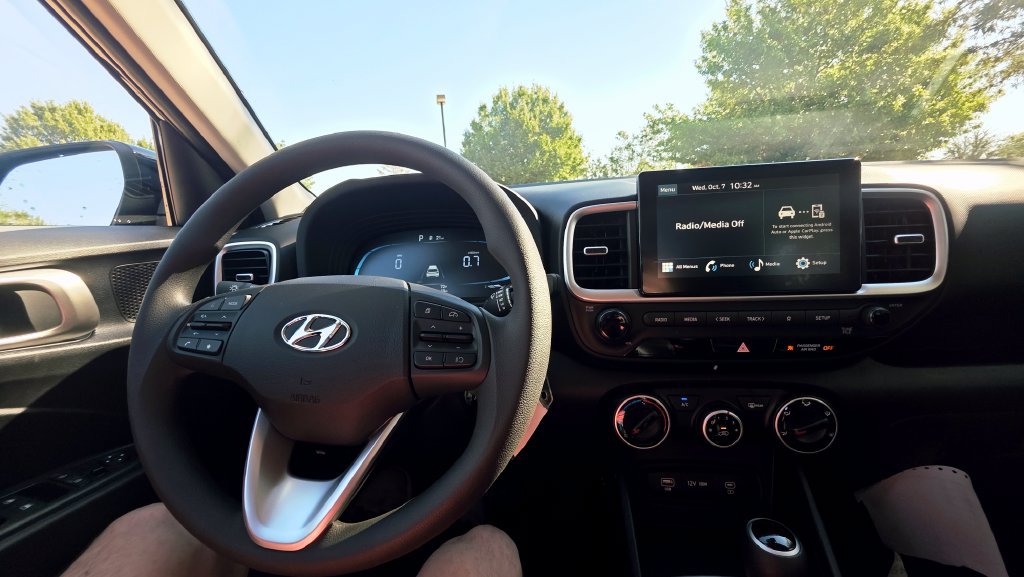 New 2026 Hyundai Venue SE FWD image 30