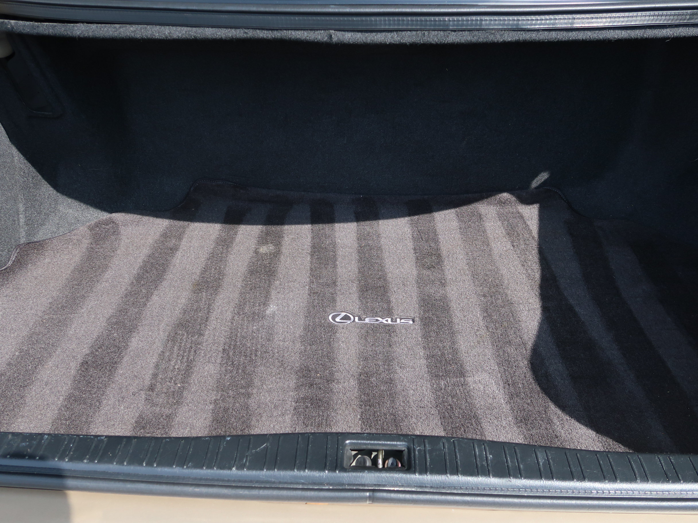 Used 2000 Lexus LS 400 RWD image 35