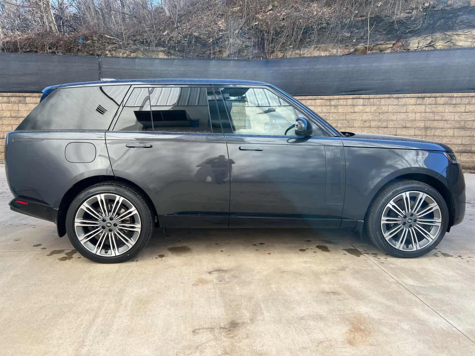 New 2025 Land Rover Range Rover SE image 7