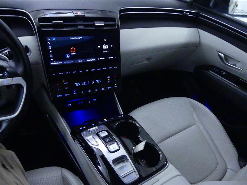 Used 2024 Hyundai Tucson Limited image 16